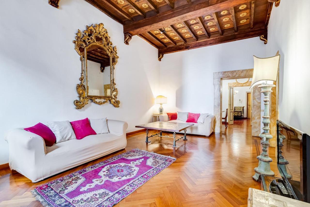 Storico A Pochi Passi Da Piazza Navona Apartamento